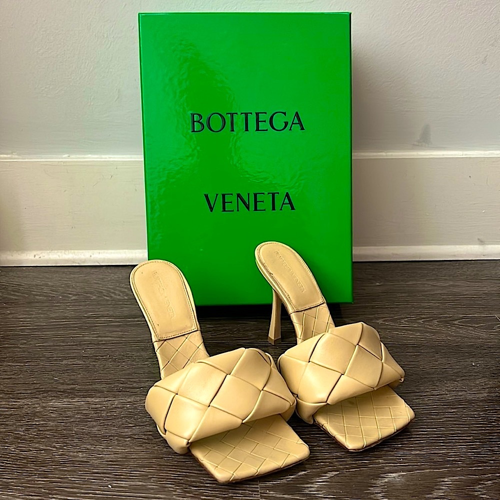 BOTTEGA VENETA Beige Intrecciato Lido Heeled Sandals